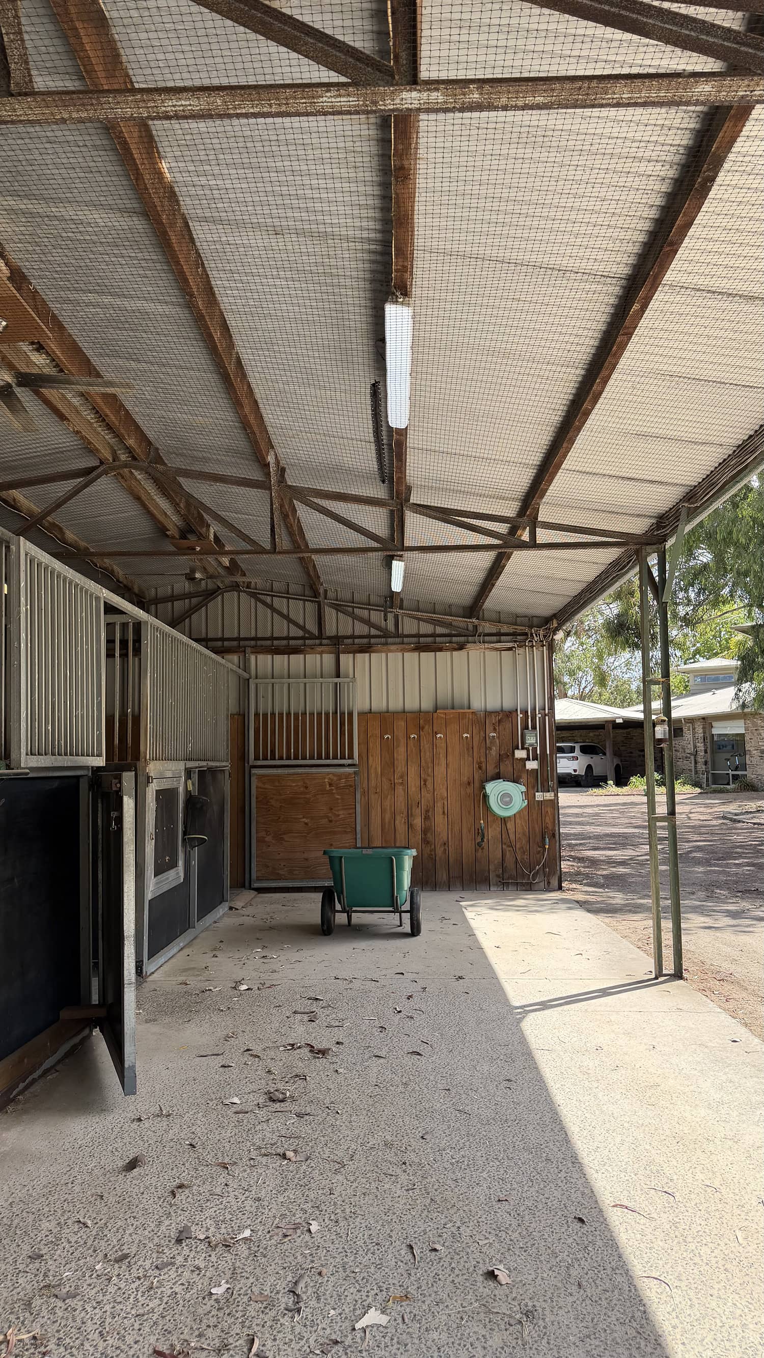 equestrian facility bird netting melbourne